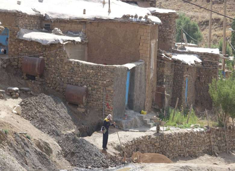 در سال گذشته بیش از 9200 علمک در سطح استان کردستان نصب شده است